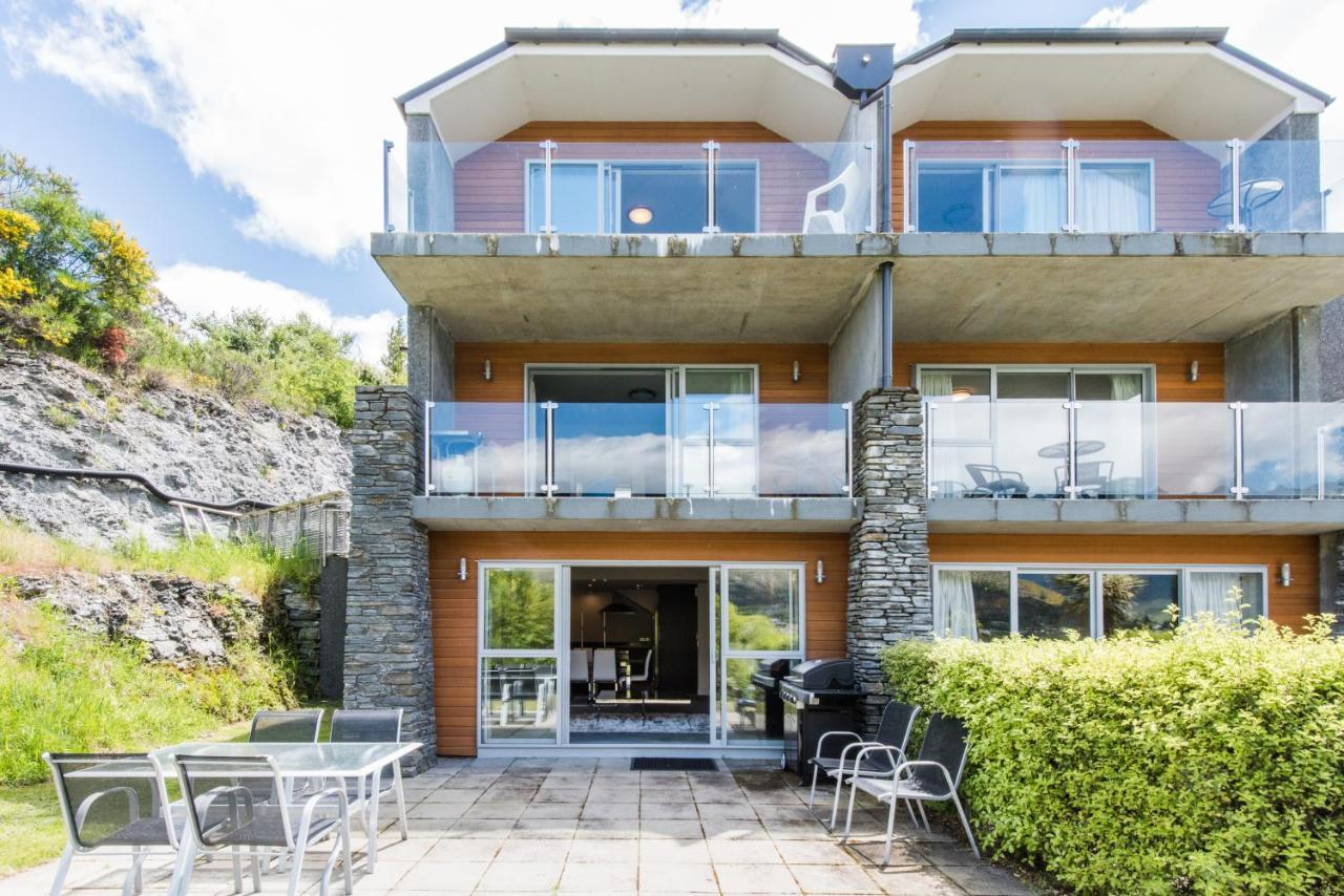 Lakeside Luxury With Spa Queenstown Dış mekan fotoğraf