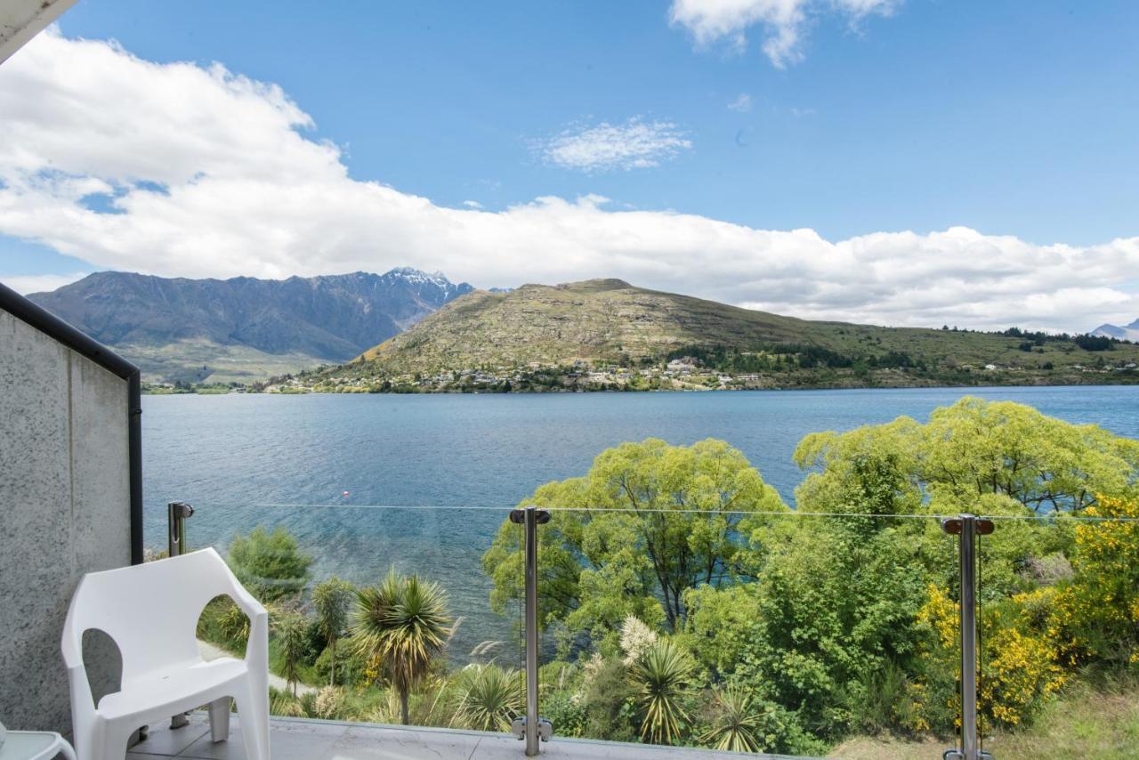 Lakeside Luxury With Spa Queenstown Dış mekan fotoğraf